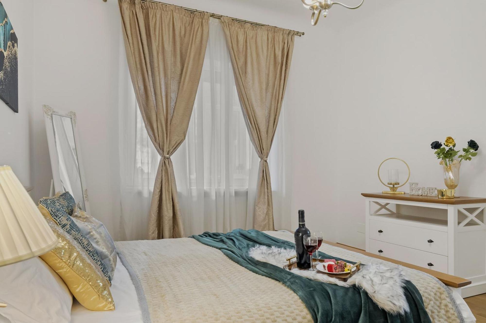 Sweet Luxury Three Rooms Apartment City Center Universitate บูคาเรสต์ ภายนอก รูปภาพ