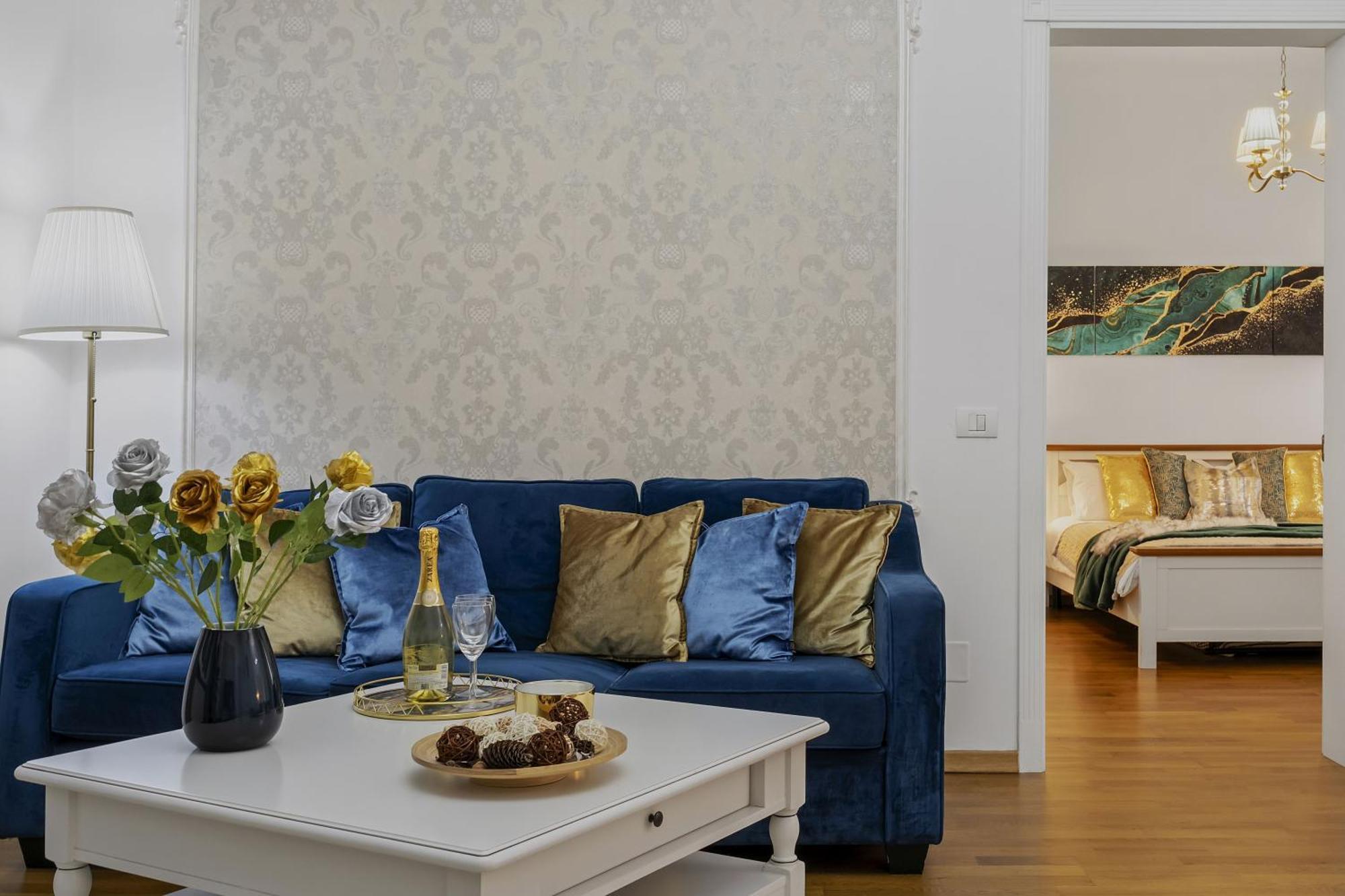 Sweet Luxury Three Rooms Apartment City Center Universitate บูคาเรสต์ ภายนอก รูปภาพ