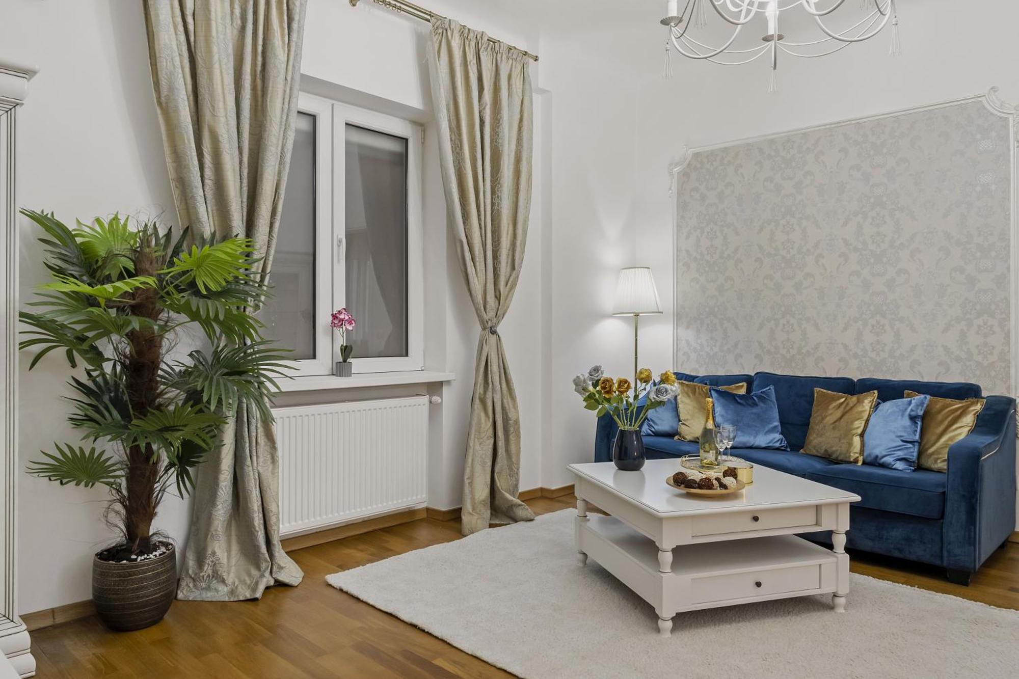 Sweet Luxury Three Rooms Apartment City Center Universitate บูคาเรสต์ ภายนอก รูปภาพ