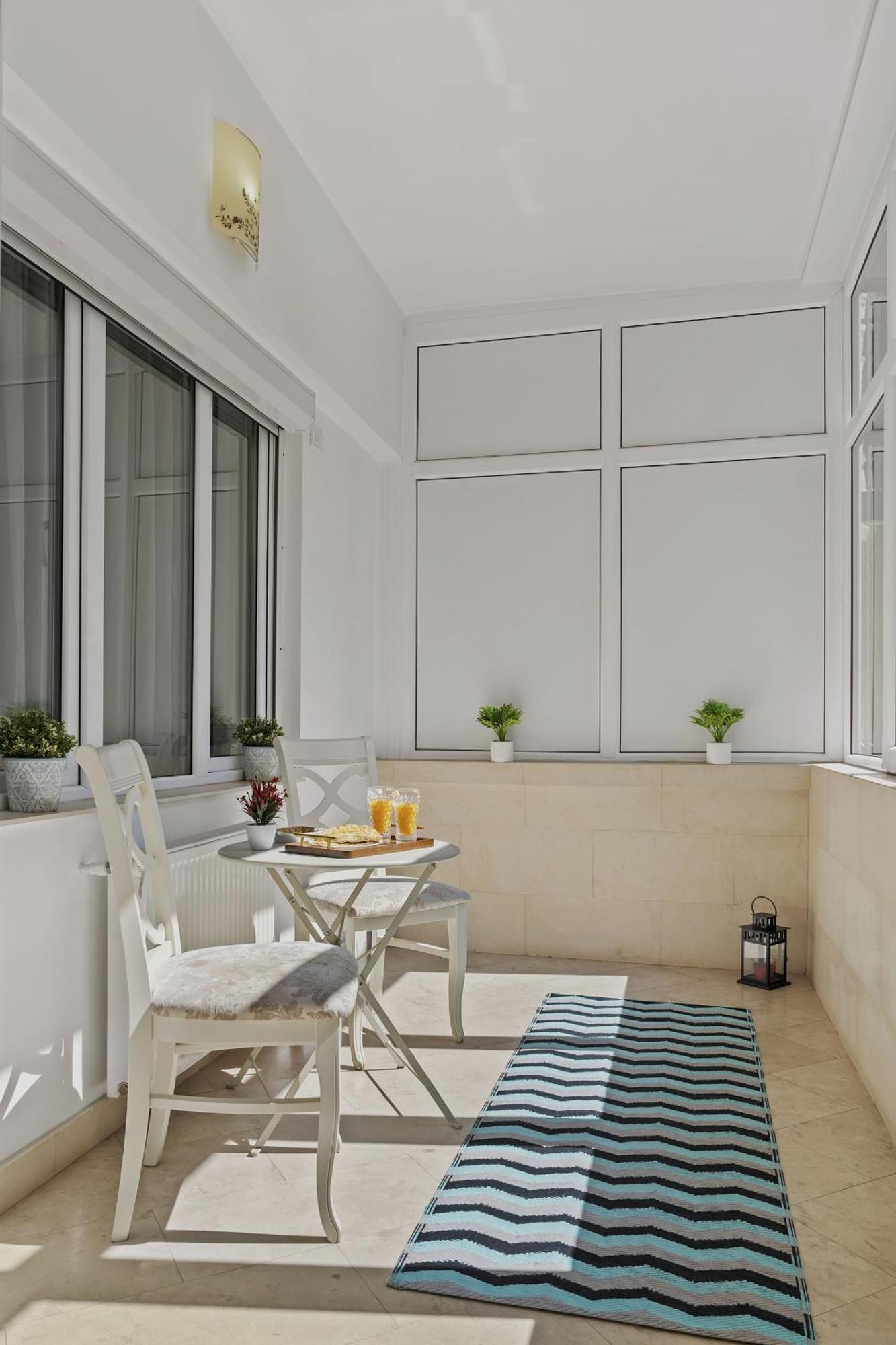 Sweet Luxury Three Rooms Apartment City Center Universitate บูคาเรสต์ ภายนอก รูปภาพ